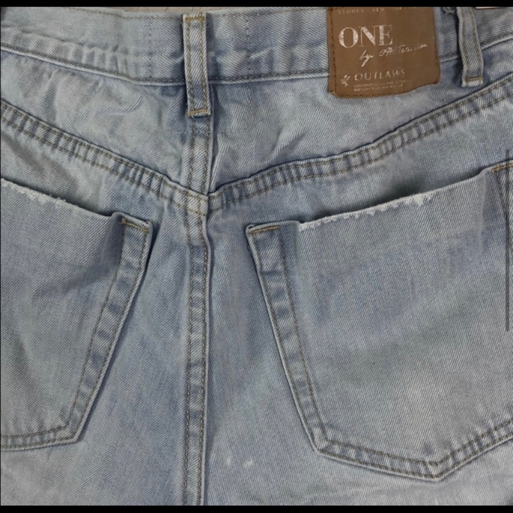 One Teaspoon Outlaws Wilde High Rise Jean Shorts - Picture 5 of 6